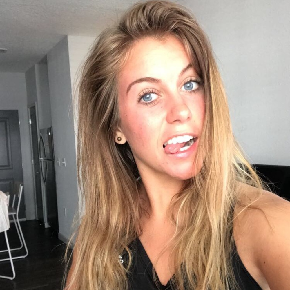 Meet your Posher, Nicole